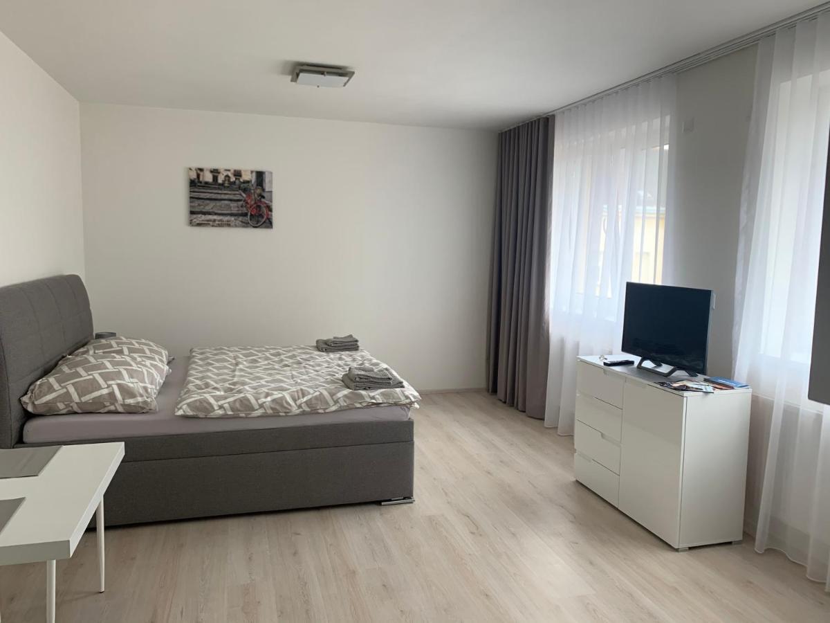 Modern Apartment In The City Center Plzeň Eksteriør billede