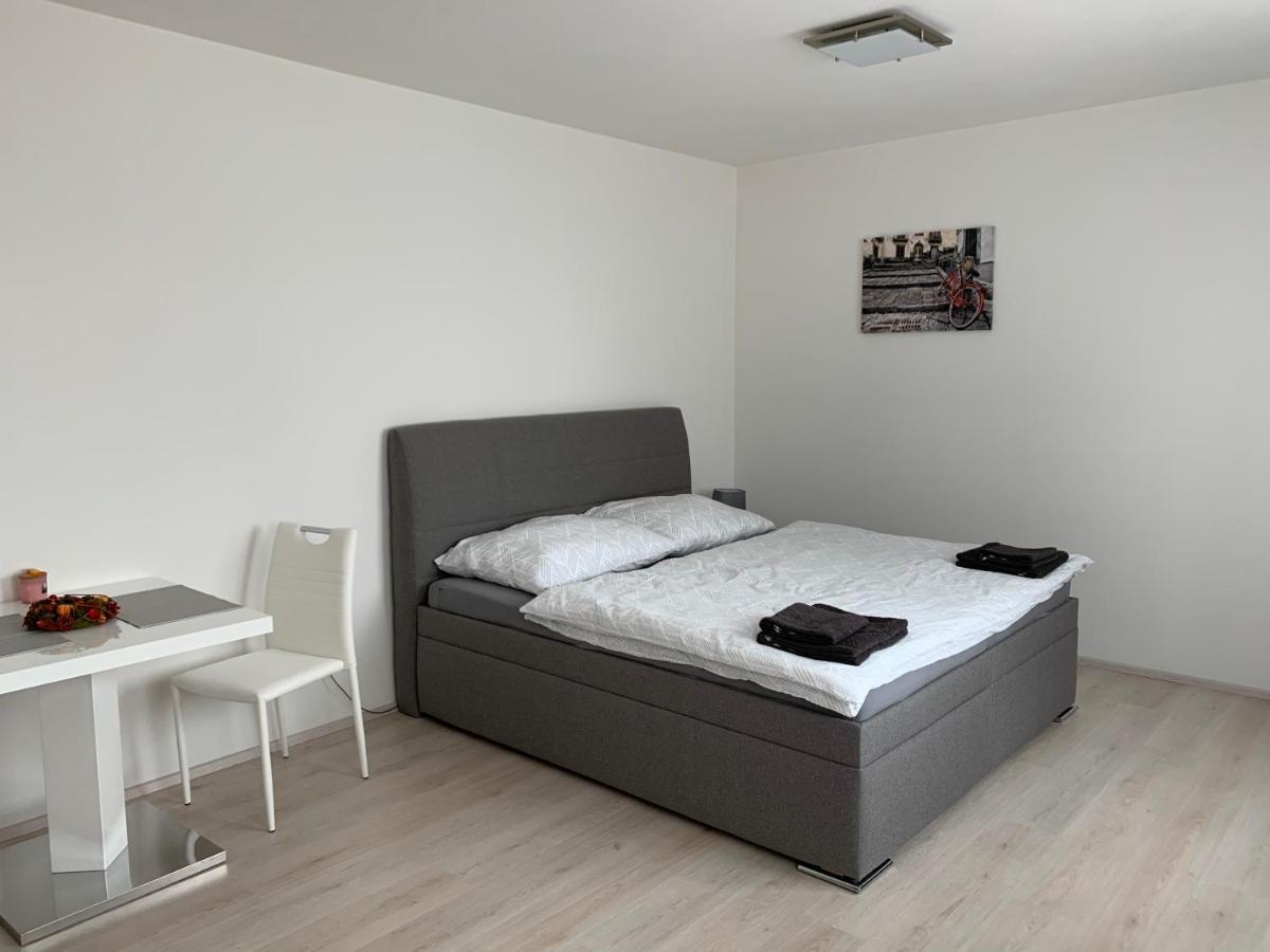 Modern Apartment In The City Center Plzeň Eksteriør billede