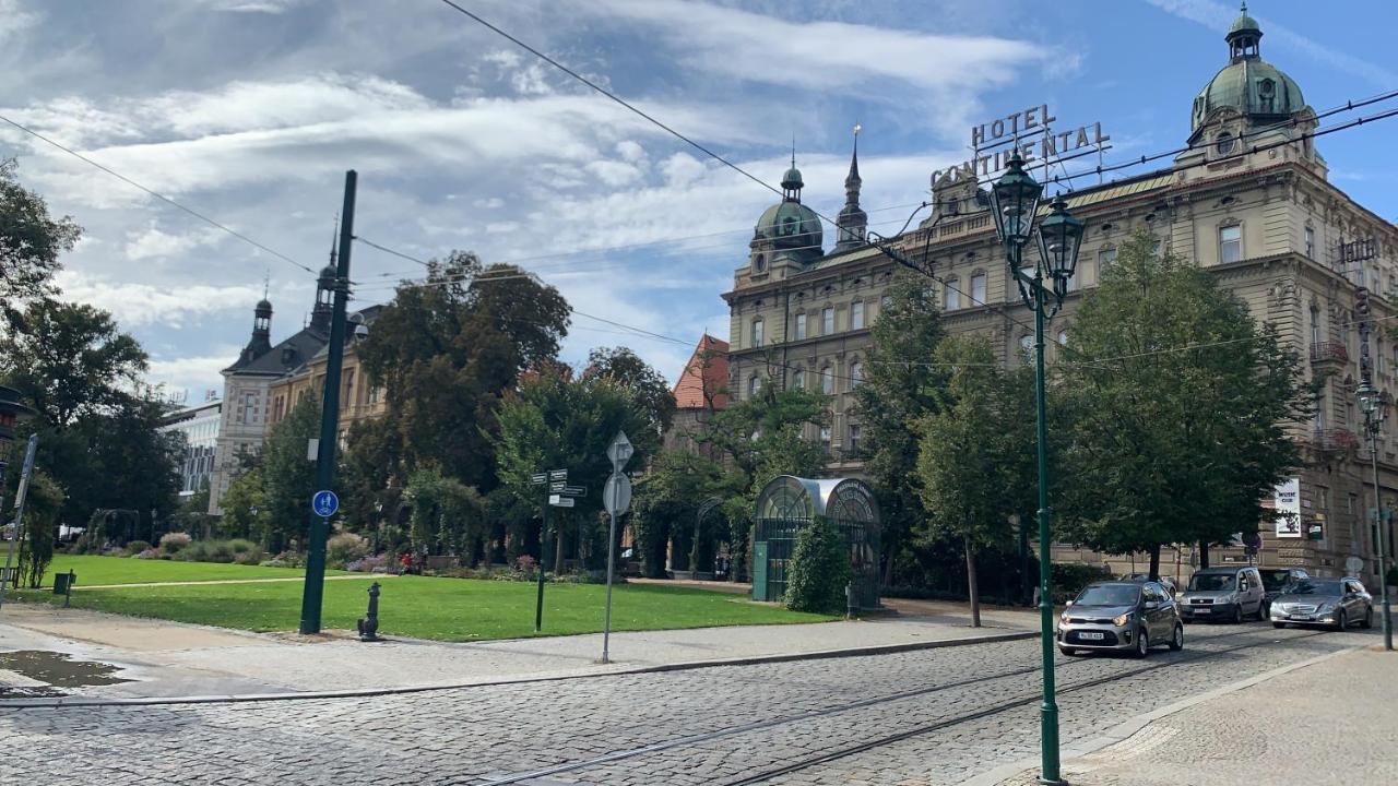 Modern Apartment In The City Center Plzeň Eksteriør billede